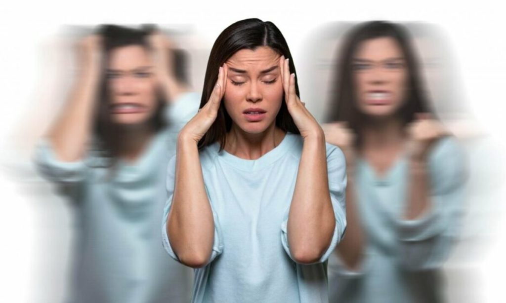 أعراض الاضطراب المزعج السابق للحيض عند النساء (PMDD)